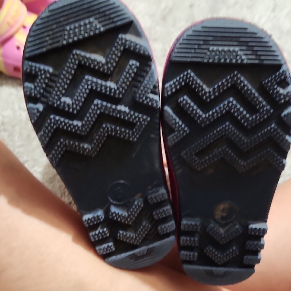 Colorful Kids Clogs and Boots - Picture 9 of 10